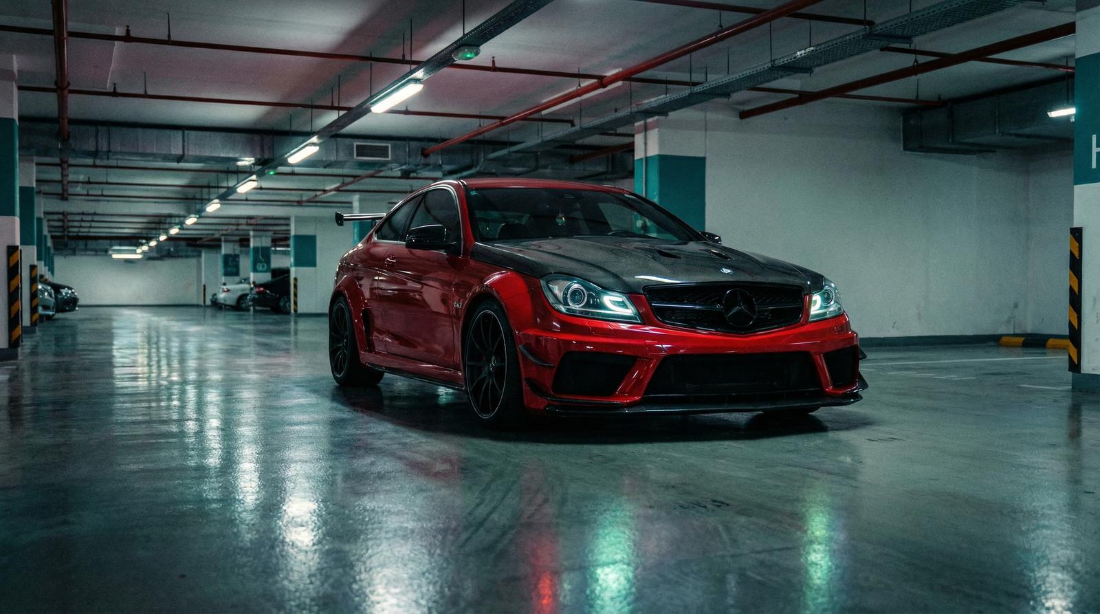 SA传媒改装视频 - AMG C63宽体改装视频演示